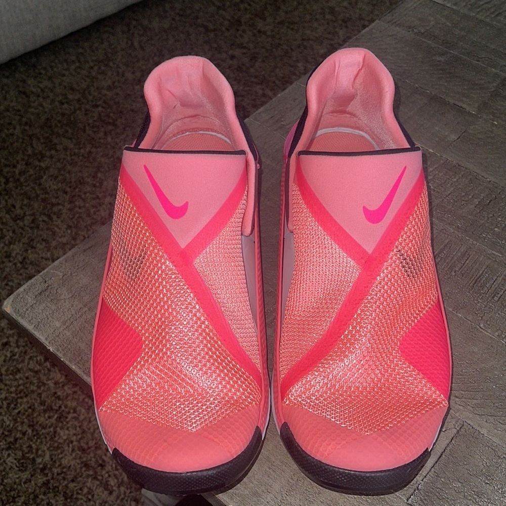Nike Go FlyEase Pink 2022 Mens 11.5 Running Shoes Mesh Breathable DZ4860-600 - Picture 8 of 10